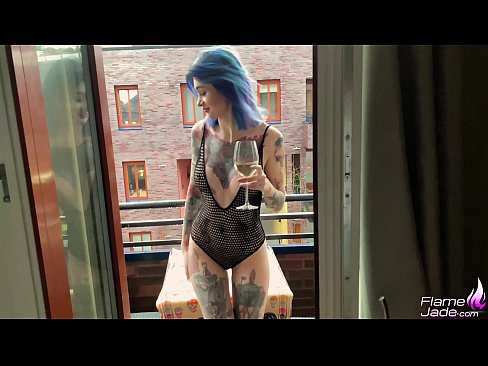 ❤️ Neska Ikaragarria trago batez zurrupatzen eta zeru zabalean sutsuki izorratzen ️ Porno gurean eu.zoomporno.ru